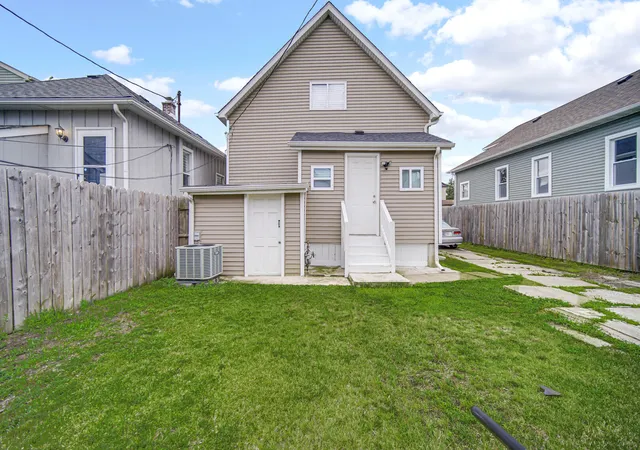 20th image of 1109 Truman St, Hammond, IN 46320 | MLS# 842648