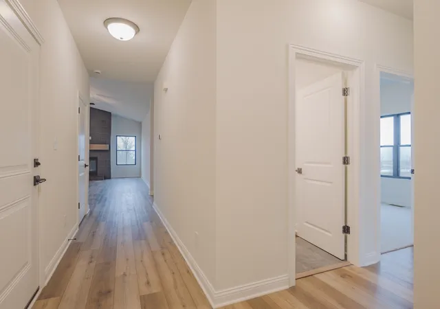3rd image of 3004 Forestside Ln, Valparaiso, IN 46385 | MLS# 832692