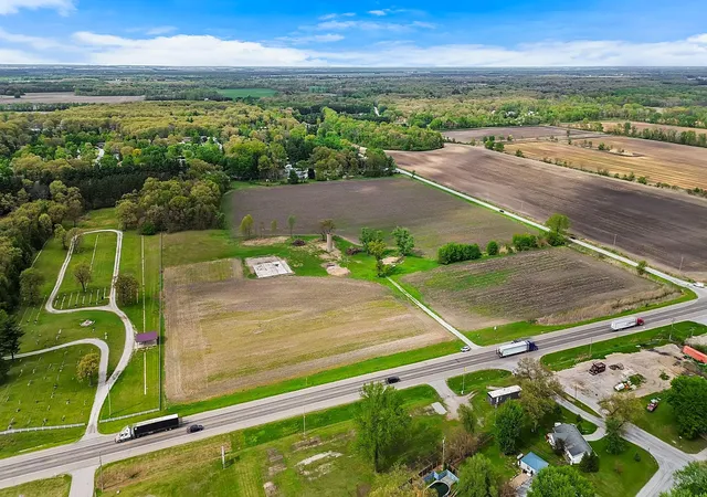 Photo 3 of Sale Pending at 4898 E Street Rd 10, De Motte, IN 46310 | MLS# 833599 | Listing updated on 2026-08-08
