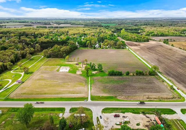 Photo 3 of Sale Pending at 4898 E Street Rd 10, De Motte, IN 46310 | MLS# 833599 | Listing updated on 2026-08-08