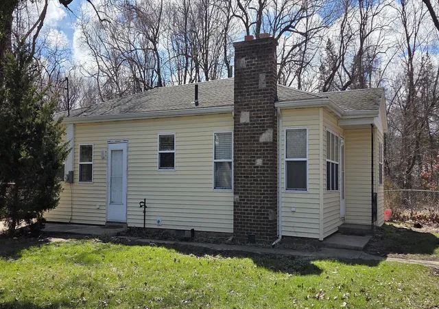 4th image of 801 N Shelby St, Gary, IN 46403 | MLS# 833850