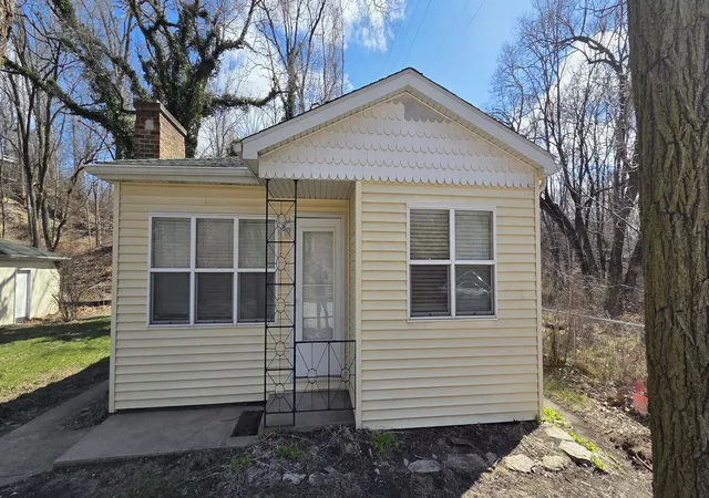 51st image of 801 N Shelby St, Gary, IN 46403 | MLS# 833850