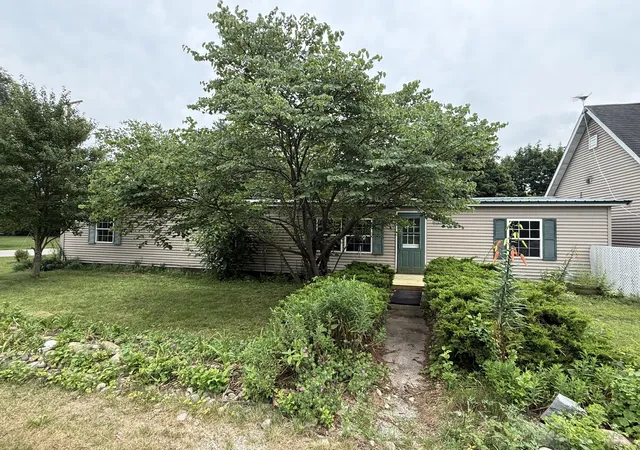 Homes for sale in North Judson, IN | 6535 S 375 W, North Judson, IN 46366 | MLS# 834024