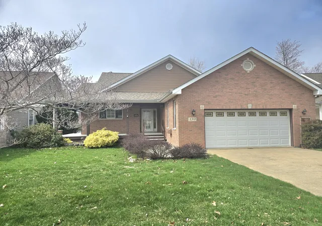 Homes for sale in Michigan City, IN | 139 Shorewood Dr, Michigan City, IN 46360 | MLS# 834103