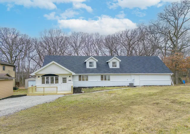 Single family home for sale at 14610 Colfax Pl, Crown Point, IN 46307 | MLS# 835191