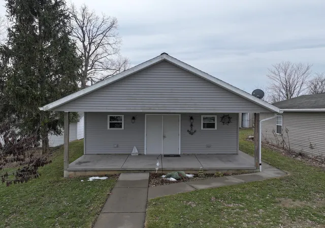 Homes for sale in Kewanna, IN | 11446 W South Park Rd, Kewanna, IN 46939 | MLS# 834218
