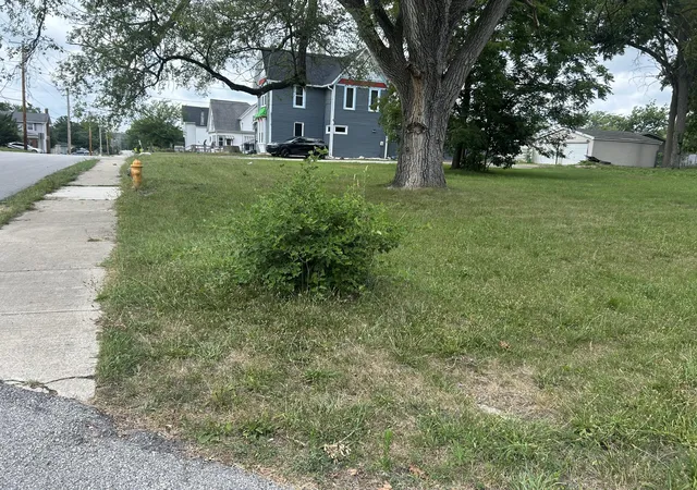 Homes for sale in Lowell, IN | 799 E Burnham St, Lowell, IN 46356 | MLS# 834329