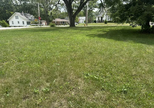 Homes for sale in Lowell, IN | 799 E Burnham St, Lowell, IN 46356 | MLS# 834329