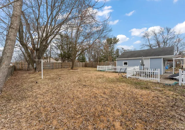 Homes for sale in Crown Point, IN | 324 Maple St, Crown Point, IN 46307 | MLS# 834475
