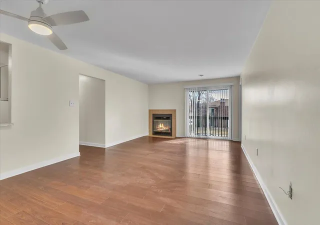 Photo 3 of Sale Pending at 1444 Woodview Dr, Schererville, IN 46375 | MLS# 834784 | Listing updated on 2026-10-01