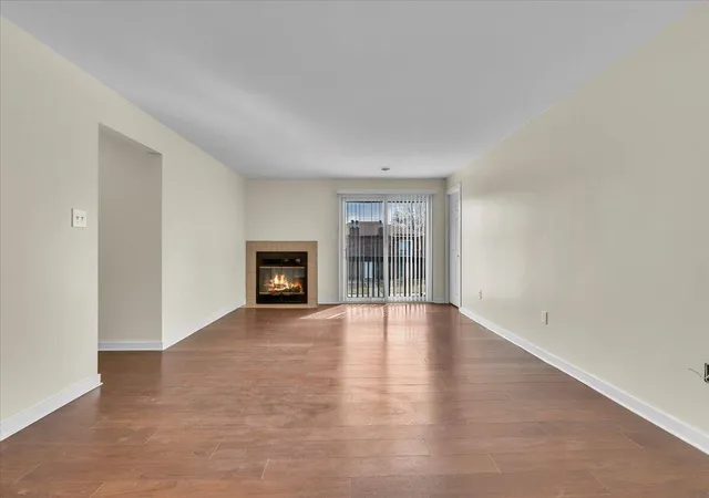 Photo 3 of Sale Pending at 1444 Woodview Dr, Schererville, IN 46375 | MLS# 834784 | Listing updated on 2026-10-01