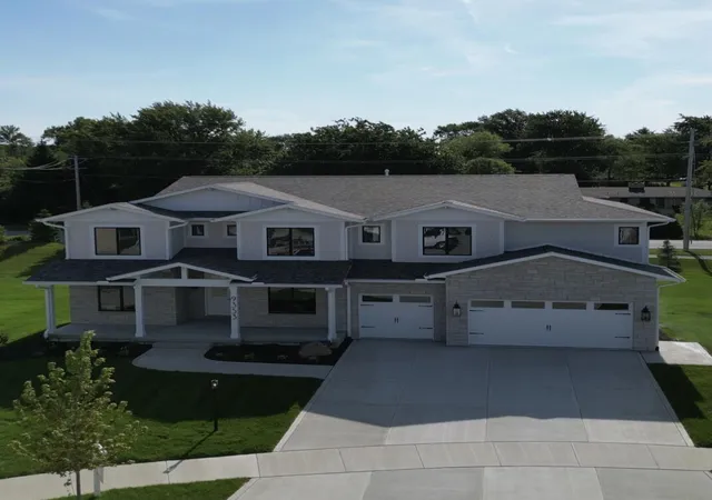 1st image of 9353 Corydalis Ave, St. John, IN 46373 | MLS# 834800