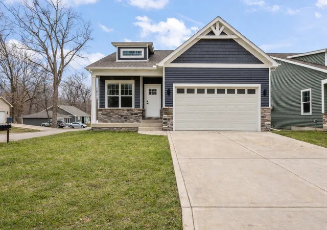 2nd image of 1504 Waverly Rd, Chesterton, IN 46304 | MLS# 834895