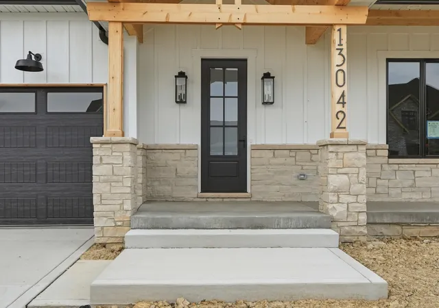 2nd image of 13042 Spirea Ave, Saint John, IN 46373 | MLS# 834889