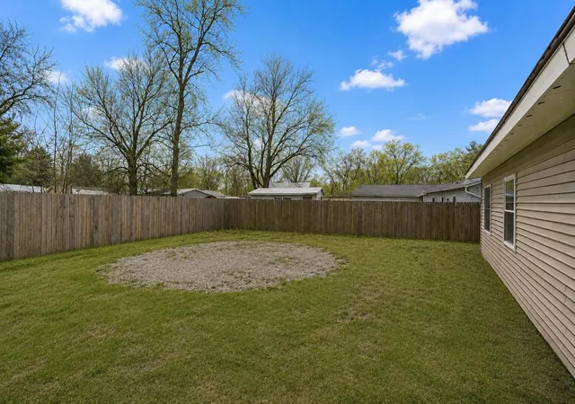 13th image of 407 Michigami Trl, Chesterton, IN 46304 | MLS# 835565