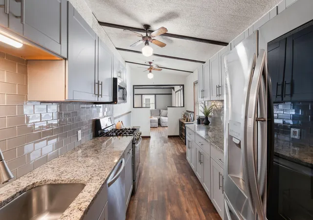 Photo 2 of Sale Pending at 407 Michigami Trl, Chesterton, IN 46304 | MLS# 835565 | Listing updated on 2026-09-23