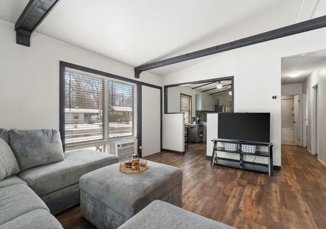 Photo 3 of Sale Pending at 407 Michigami Trl, Chesterton, IN 46304 | MLS# 835565 | Listing updated on 2026-09-23