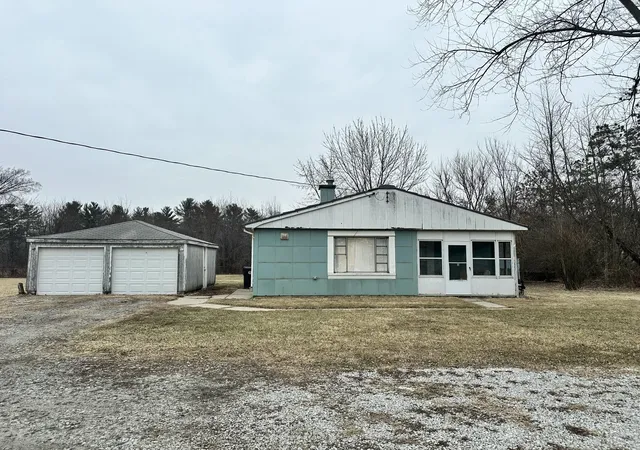 Photo 1 of Single family home for sale at 10607 Lane St, Crown Point, IN 46307 | MLS# 834972 | Listing updated on 2026-10-06