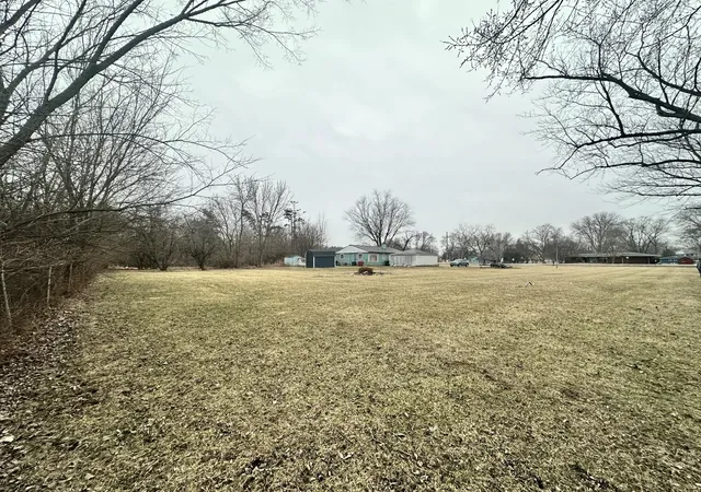Photo 3 of Single family home for sale at 10607 Lane St, Crown Point, IN 46307 | MLS# 834972 | Listing updated on 2026-10-06