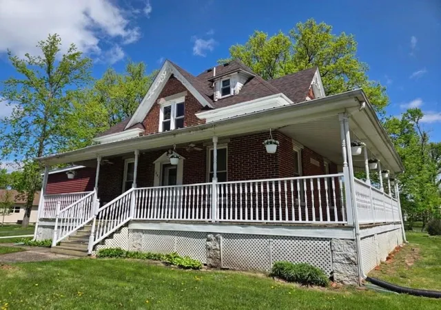 Photo 1 of Single family home for sale at 1201 Lincoln St, Lowell, IN 46356 | MLS# 835072 | Listing updated on 2026-10-07
