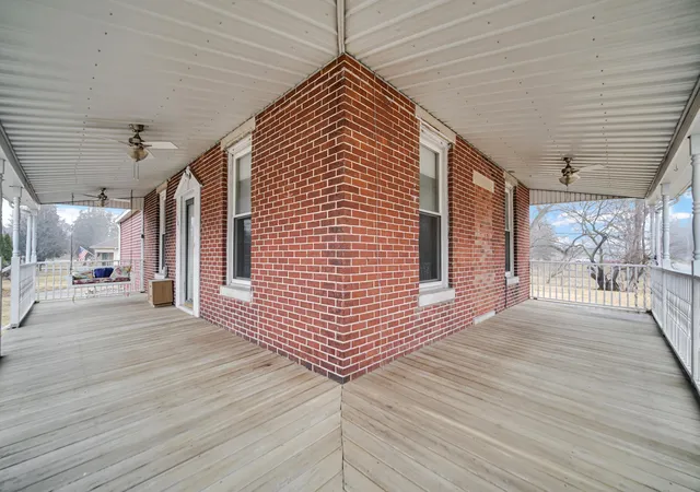 Photo 3 of Single family home for sale at 1201 Lincoln St, Lowell, IN 46356 | MLS# 835072 | Listing updated on 2026-08-29