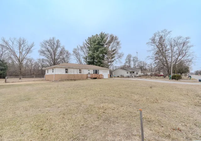 Homes for sale in Knox, IN | 2615 E 100 S, Knox, IN 46534 | MLS# 835079