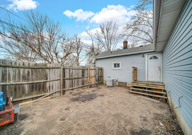 4th image of 1517 E 174Th St, Hammond, IN 46324 | MLS# 835076