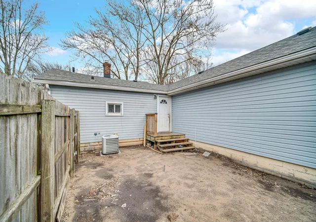 5th image of 1517 E 174Th St, Hammond, IN 46324 | MLS# 835076