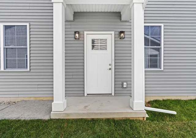 3rd image of 6373 Jasmine Ave, Portage, IN 46368 | MLS# 835031