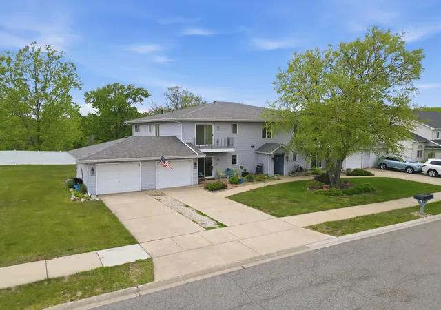 image of 2308 Barbara Jean Dr, Schererville, IN 46375 | MLS# 835090