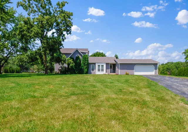 1st image of 12819 Grant St, Crown Point, IN 46307 | MLS# 835134