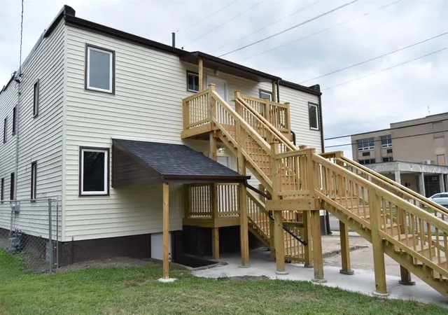 4th image of 5664 Walter Ave, Hammond, IN 46320 | MLS# 835504