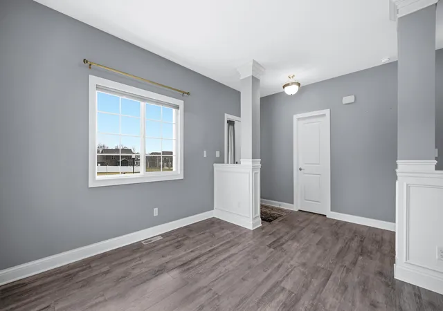 4th image of 4901 Hyde Park Dr, Valparaiso, IN 46383 | MLS# 835370