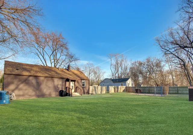 5th image of 2320 Burr St, Gary, IN 46406 | MLS# 835248