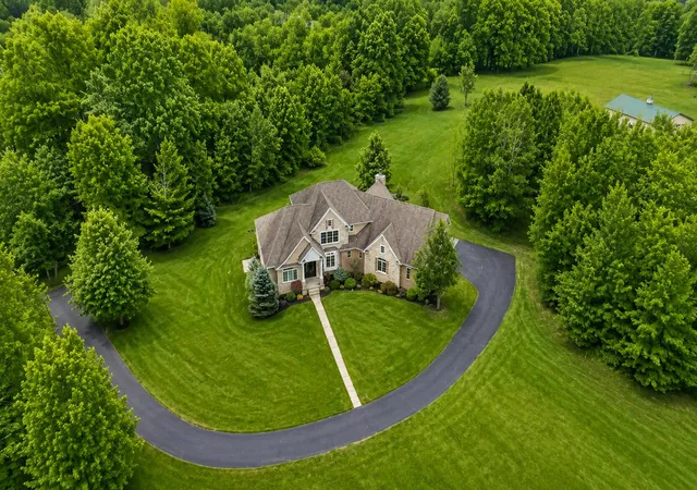 2nd image of 474 E 1200 N, Chesterton, IN 46304 | MLS# 835302