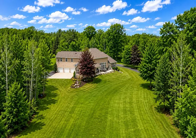 Photo 3 of Sale Pending at 474 E 1200 North, Chesterton, IN 46304 | MLS# 835302 | Listing updated on 2026-07-16