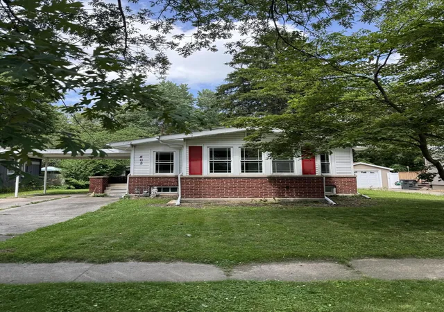 1st image of 805 Main St, Hobart, IN 46342 | MLS# 841550