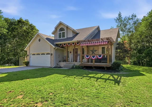 Photo 1 of Sale Pending at 9610 N 250 East, Wheatfield, IN 46392 | MLS# 835337 | Listing updated on 2026-10-06