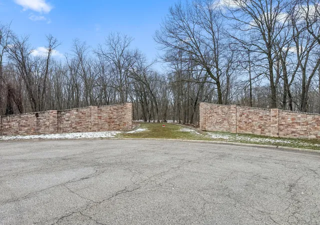 1st image of 785 W 200 N, Valparaiso, IN 46385 | MLS# 835568