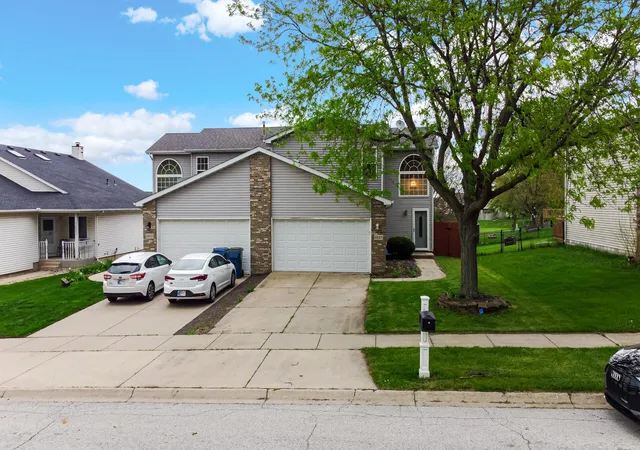 Homes for sale in Schererville, IN | 6837 Swan Ln, Schererville, IN 46375 | MLS# 835524