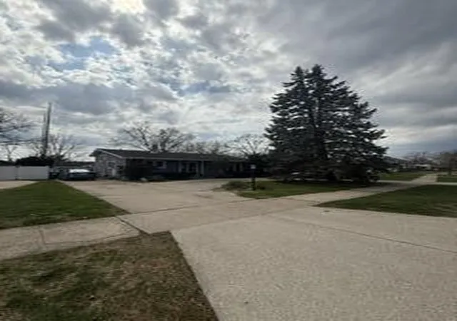 2nd image of 1236 Fisher St, Munster, IN 46321 | MLS# 836821