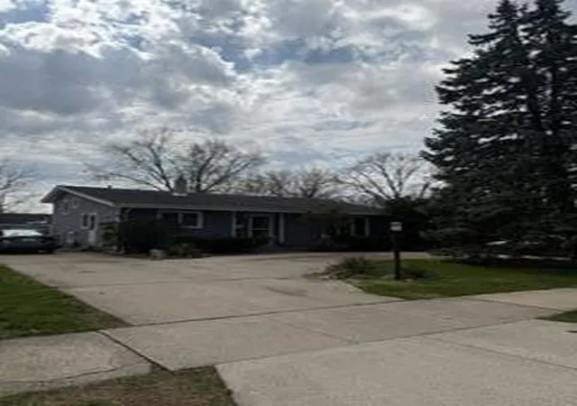 3rd image of 1236 Fisher St, Munster, IN 46321 | MLS# 836821