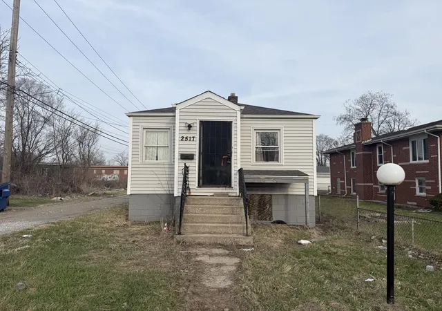 1st image of 2517 Lincoln St, Gary, IN 46407 | MLS# 836257
