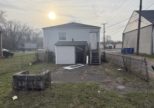 2nd image of 2517 Lincoln St, Gary, IN 46407 | MLS# 836257