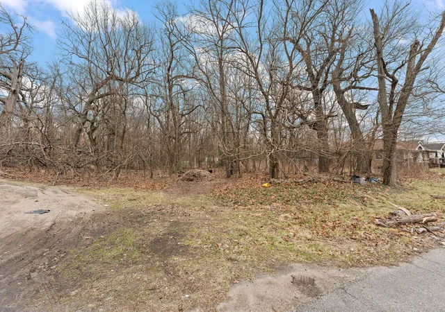 3rd image of 1033 E 41St Pl, Gary, IN 46409 | MLS# 835945