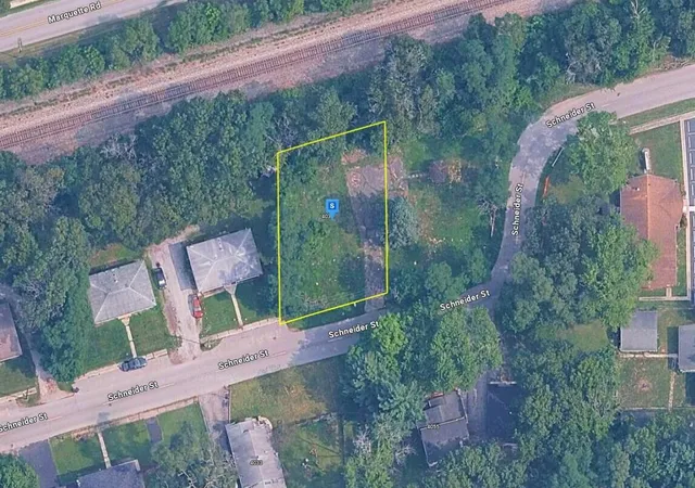 Homes for sale in Lake Station, IN | 4034 Schneider St, Lake Station, IN 46405 | MLS# 835966