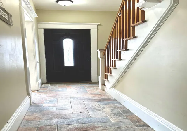 Photo 2 of Single family home for sale at 611 Niles St, La Porte, IN 46350 | MLS# 835993 | Listing updated on 2026-09-15
