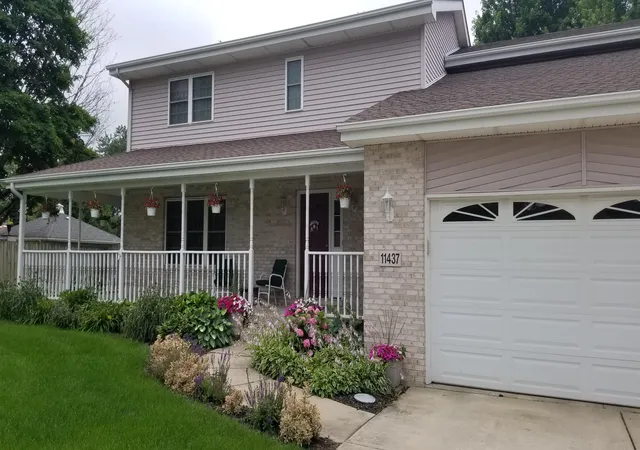 1st image of 11437 W 93rd Ave, Saint John, IN 46373 | MLS# 836092