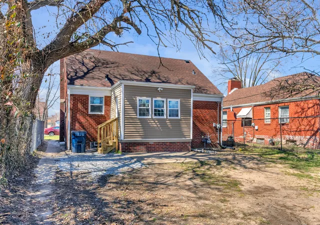 3rd image of 263 Rutledge St, Gary, IN 46404 | MLS# 836120