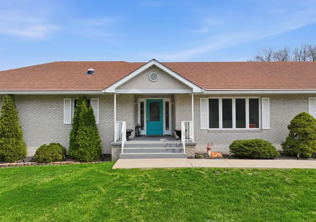 2nd image of 1251 N Mineral Springs Rd, Chesterton, IN 46304 | MLS# 836158